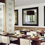 فندق بوليتسر 4*